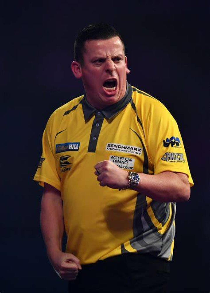 
Dave Chisnall Height, Weight, Net Worth, Age, Birthday, Wikipedia, Who, Nationality, Biography 
