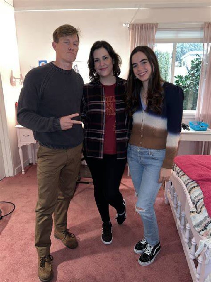 
Inside Sarah Desjardins Parents and Family Life 