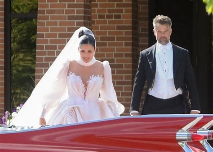 
Josh Duhamel And Fiancé Audra Mari Spotted In New Wedding Pics 